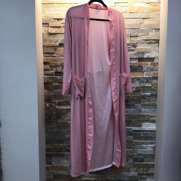 🎁Nordstrom Women's Pink Velour Robe - Picture 4 of 10